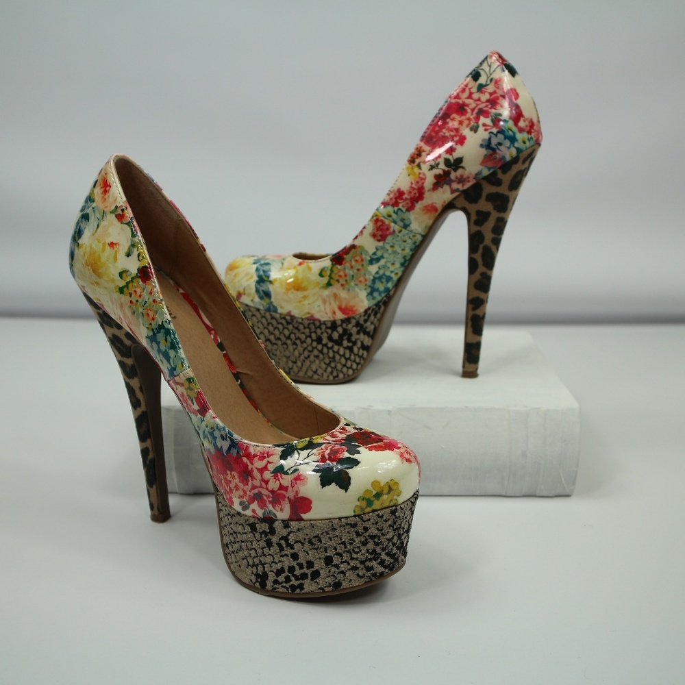 Zigi Soho "Printy" Platform Floral Animal Print